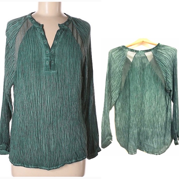 Buckle Honey Belle crinkle henley top, mesh inserts NWOT - Picture 4 of 8